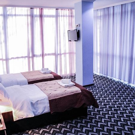 Royal Georgia Hotel Tbilisi Kamer foto