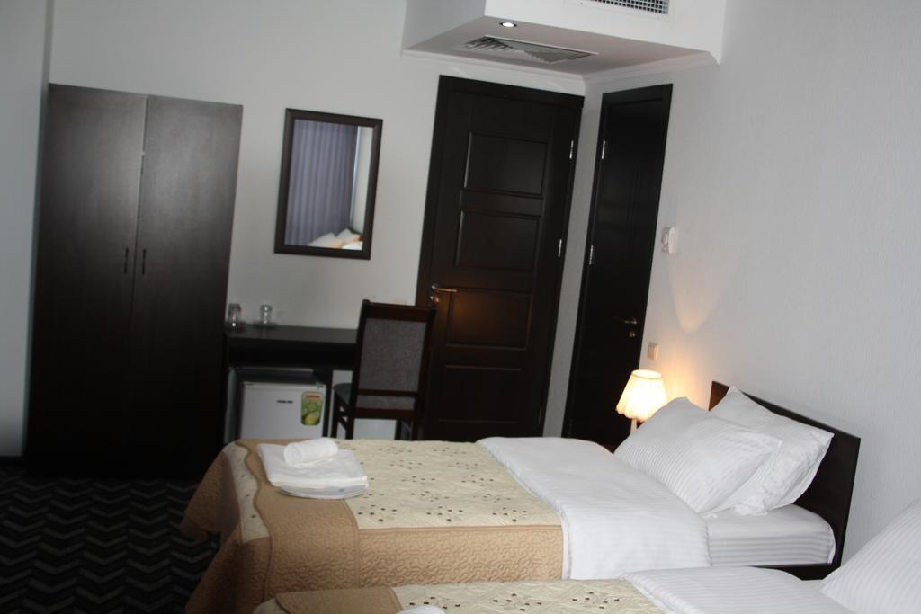 Royal Georgia Hotel Tbilisi Buitenkant foto