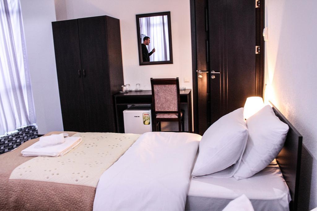 Royal Georgia Hotel Tbilisi Buitenkant foto