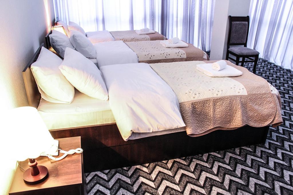 Royal Georgia Hotel Tbilisi Buitenkant foto
