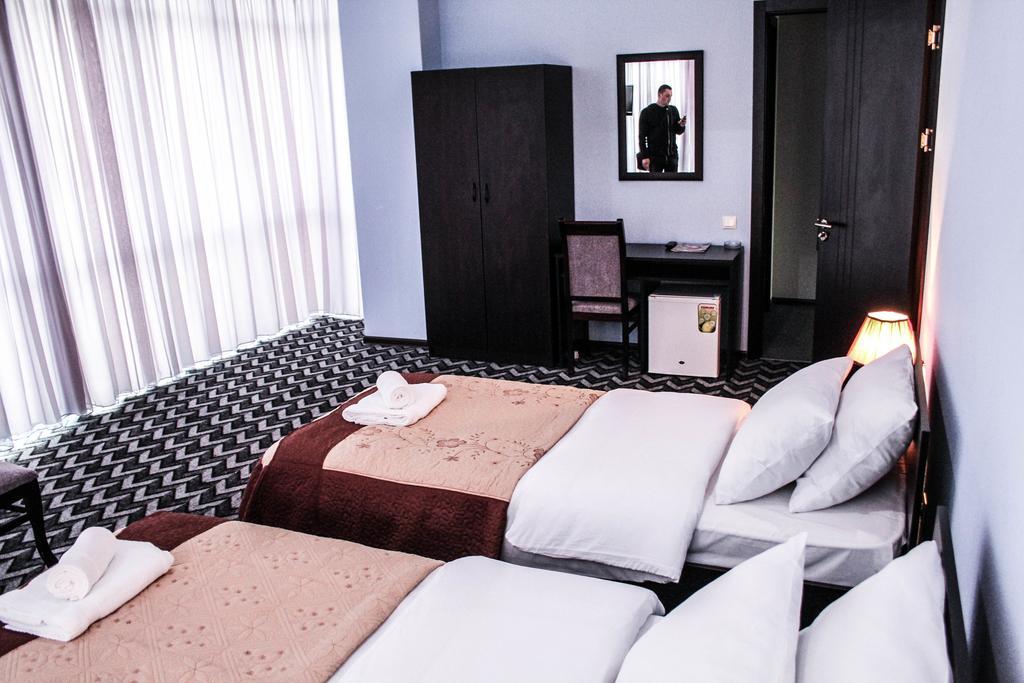 Royal Georgia Hotel Tbilisi Kamer foto