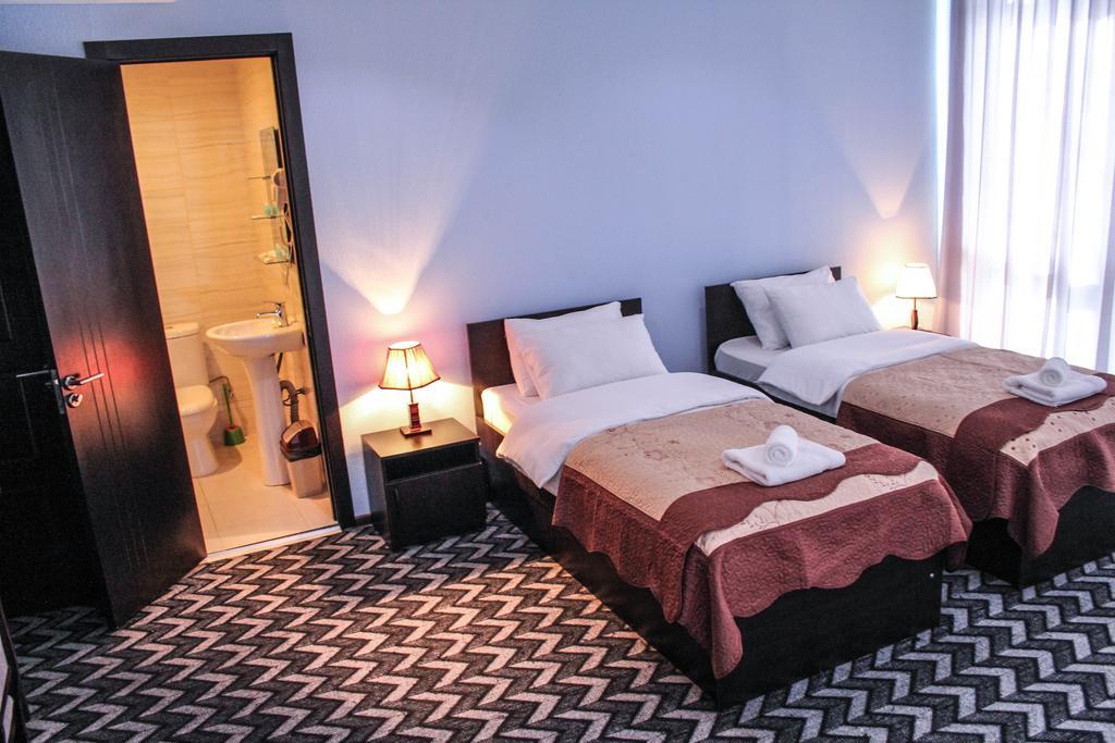 Royal Georgia Hotel Tbilisi Kamer foto