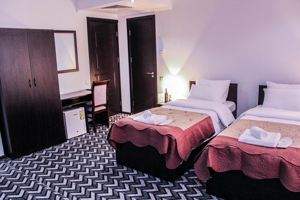 Royal Georgia Hotel Tbilisi Kamer foto