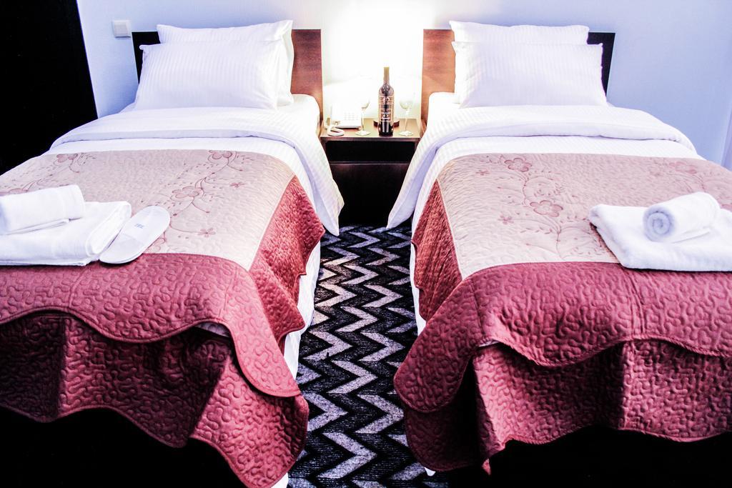 Royal Georgia Hotel Tbilisi Buitenkant foto